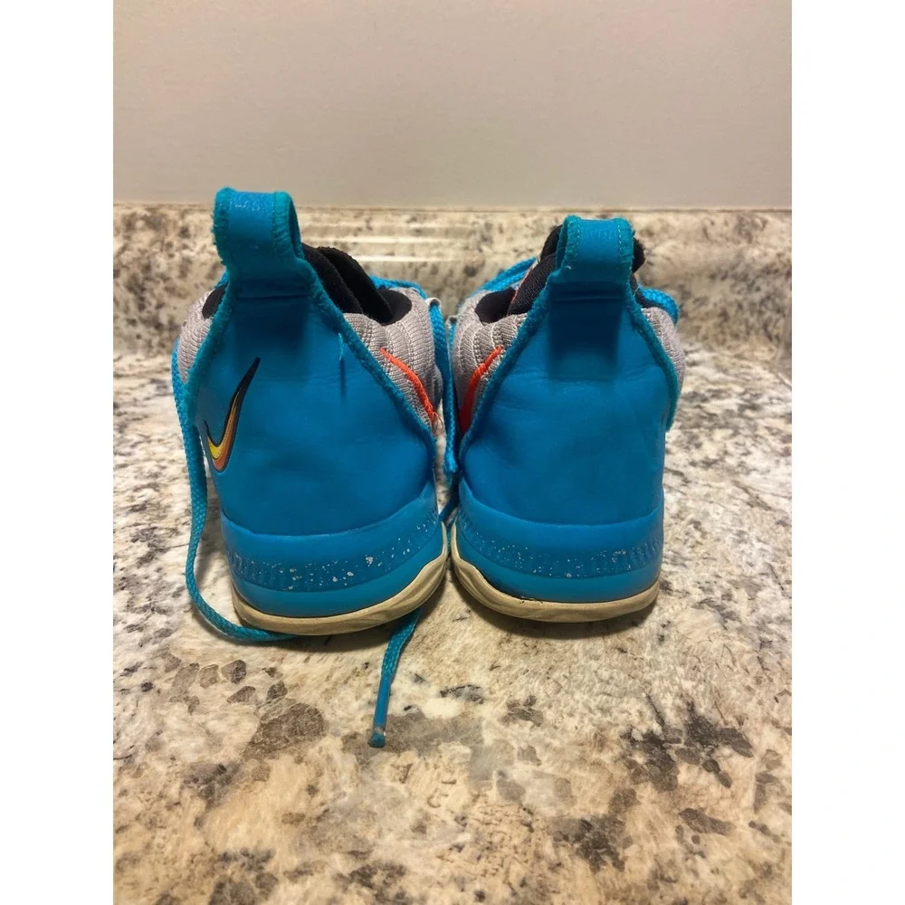 Nike Lebron XVI 16 GS South Beach Light Bone Tour AQ2467-076 Size 3Y Kids Youth